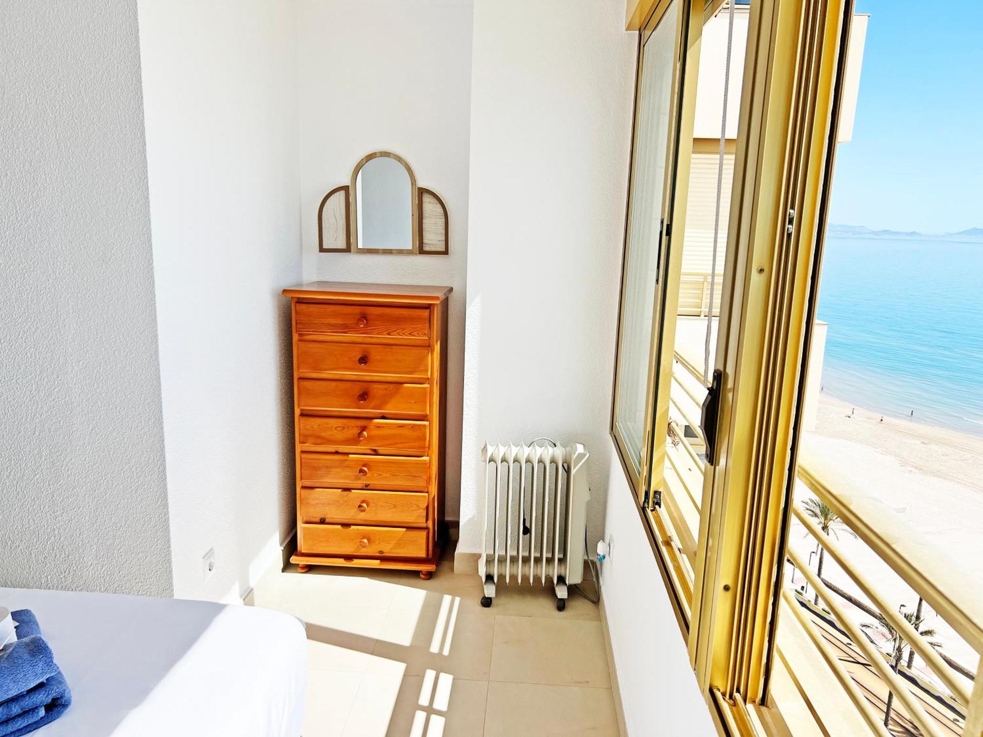 Apartmán Oasis Frente Al Mar. Parking Gratis El Campello Exteriér fotografie